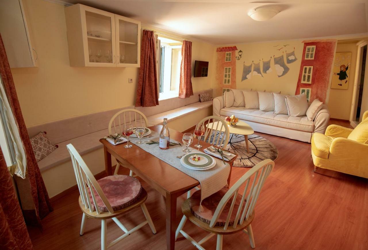 Venetian Well Cozy Apartment Corfu Old Town エクステリア 写真